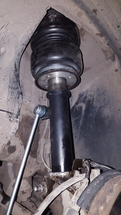 пневмостойка passat b5. пневмоподвеска vw passat b5. пневмоподвеска на пассат б4. пневмоподвеска passat b4. пневматическая подвеска пассат б3.