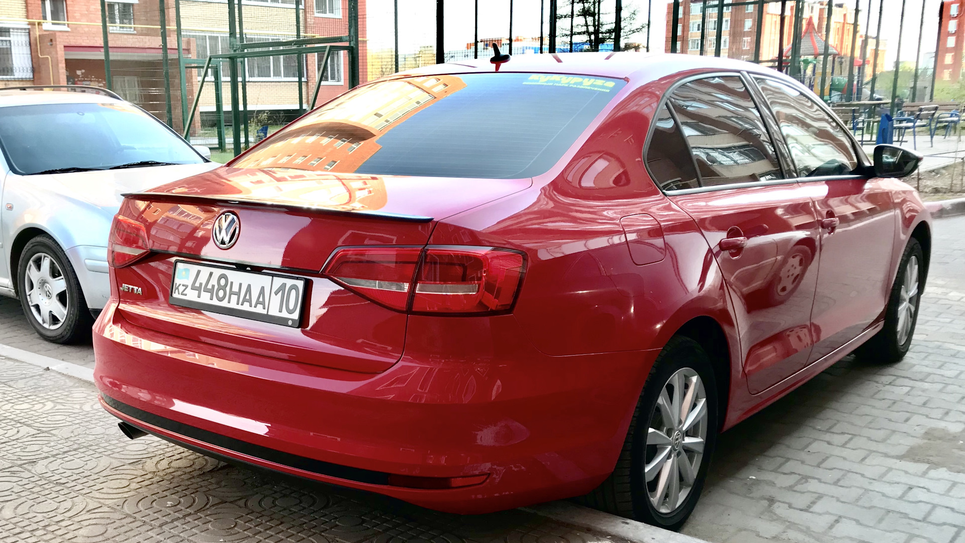 Volkswagen Jetta VI 1.6 бензиновый 2014 | КРАСНАЯ МАШИНА на DRIVE2