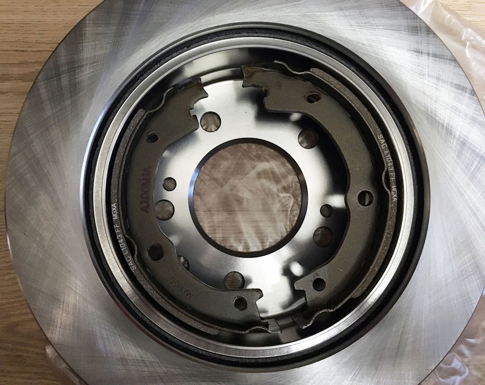 Sangsin SD3043 — SsangYong Rodius. Запчасти на фото: SD3043