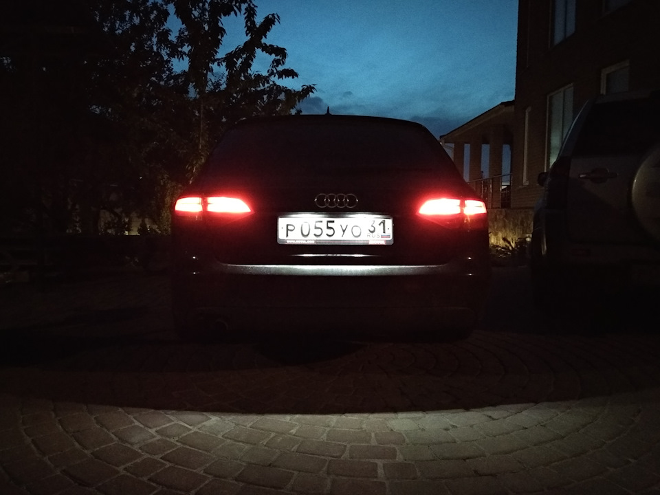 светодиодные от рестайла — Audi A4 Avant (B8)