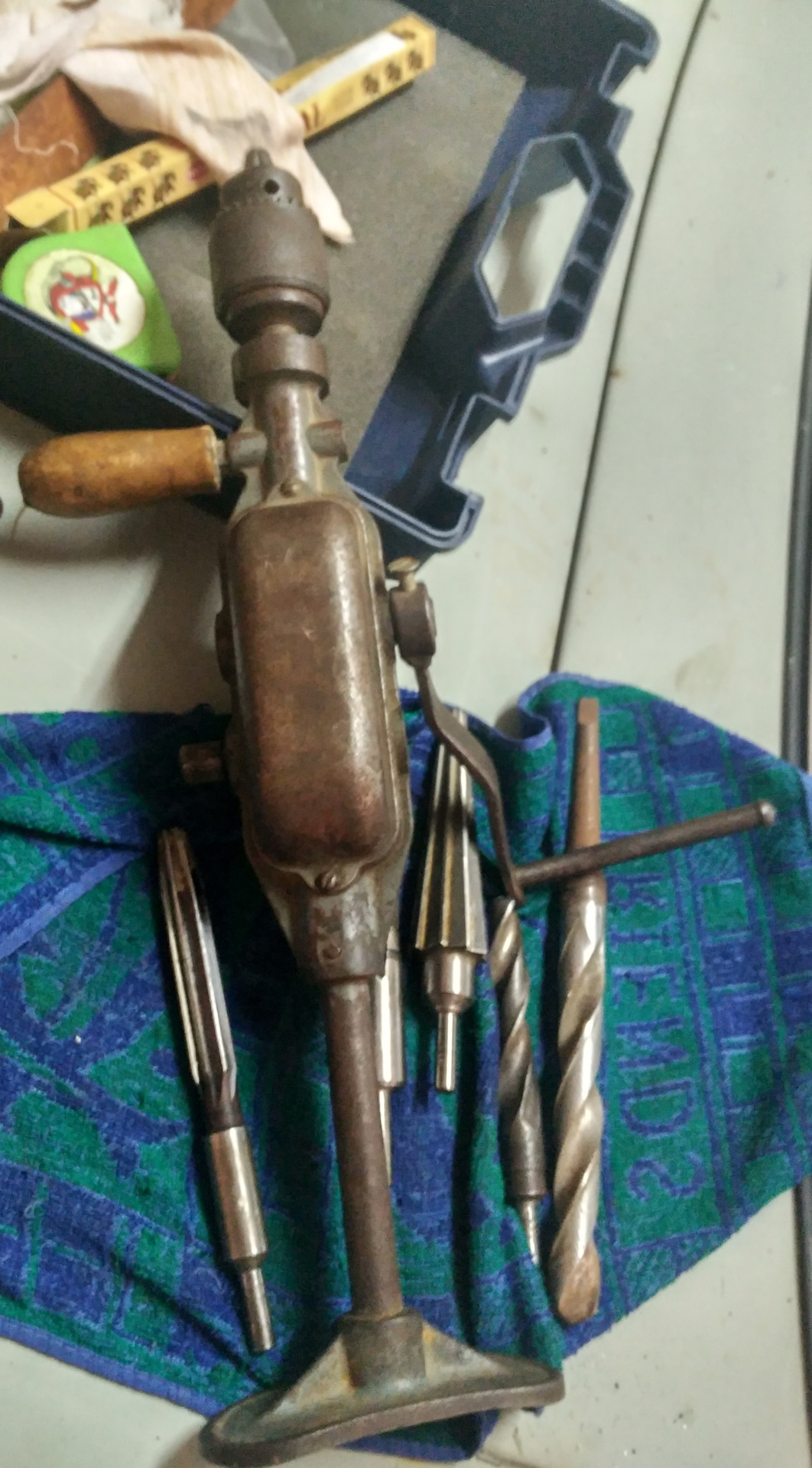 Установка ввертыша для свечи — ГАЗ 2410, 2,4 л, 1991 года | своими ...