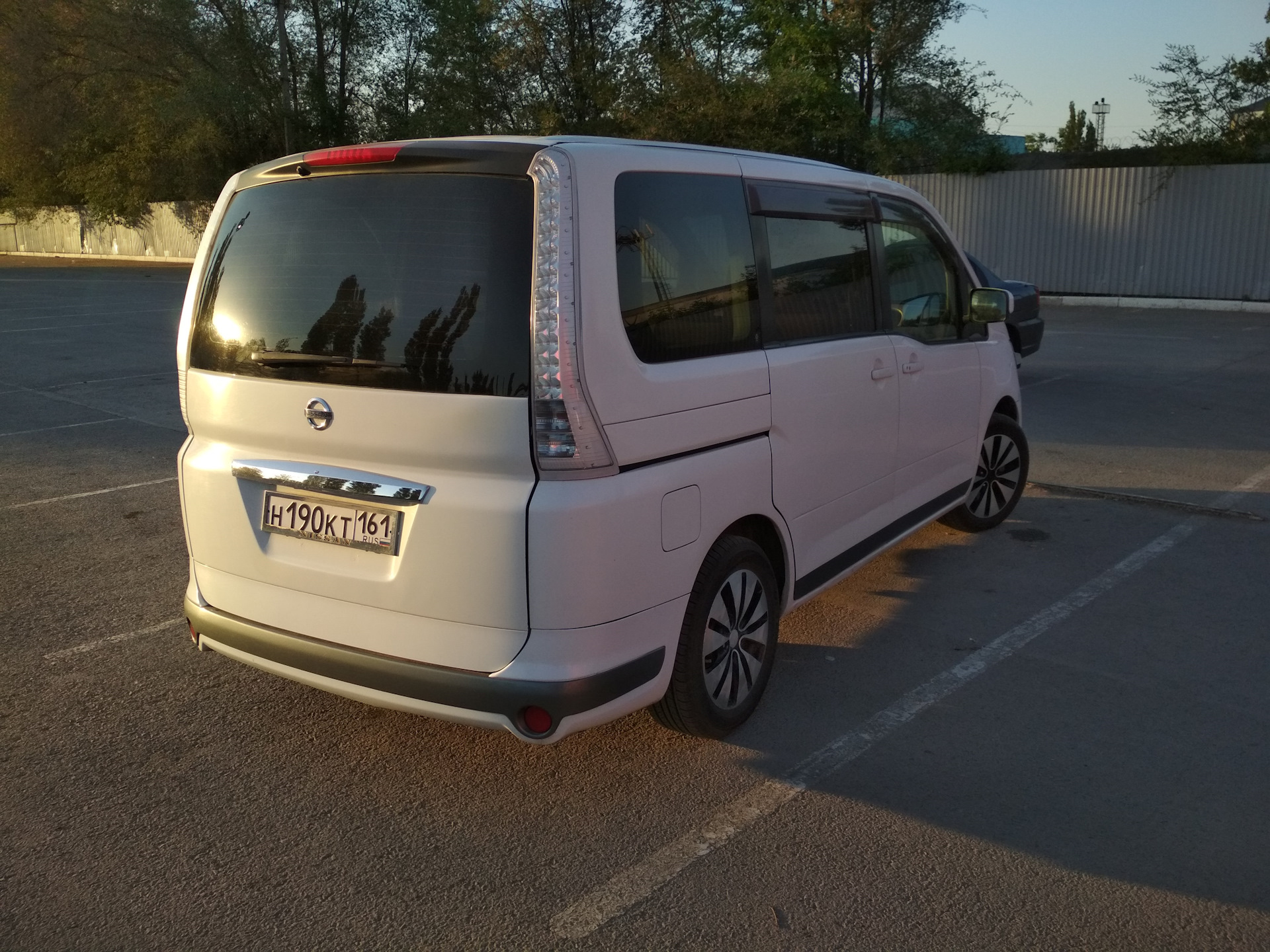 Nissan Serena c25 диски