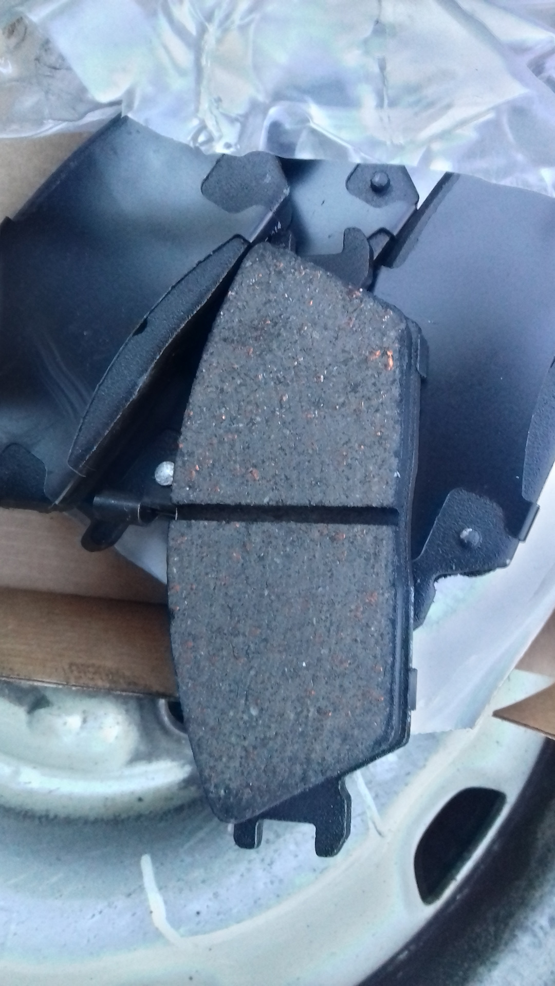 Новые колодки. — Hyundai Getz, 2 л, 2005 года | своими руками | DRIVE2