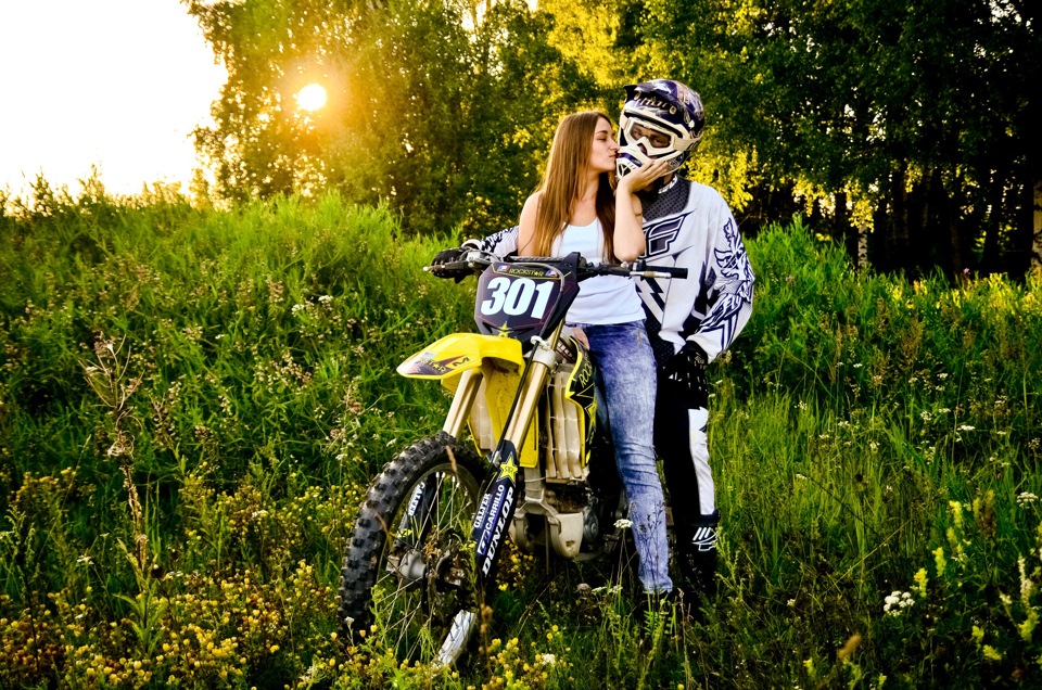 Кроссовый мотоцикл suzuki 250. Смотреть фото Кроссовый мотоцикл suzuki 250. Смотреть картинку Кроссовый мотоцикл suzuki 250. Картинка про Кроссовый мотоцикл suzuki 250. Фото Кроссовый мотоцикл suzuki 250