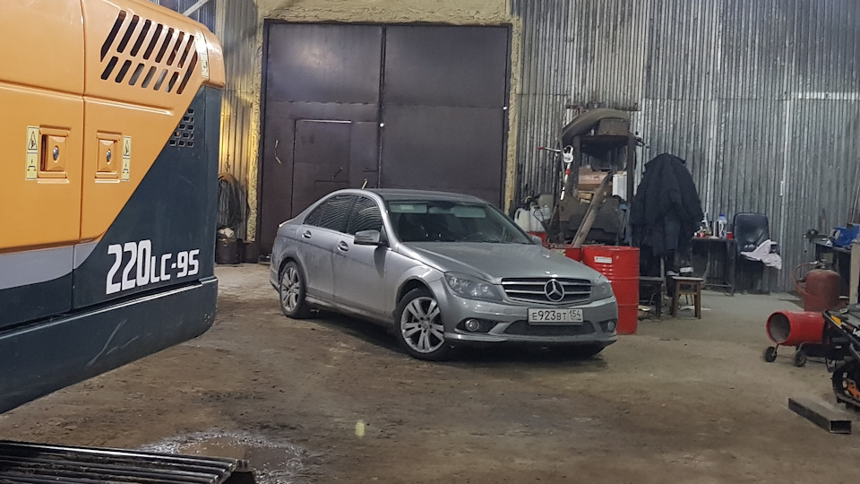 Стук при движении с вввернутым рулем — Mercedes-Benz C-class (W204), 3 ...