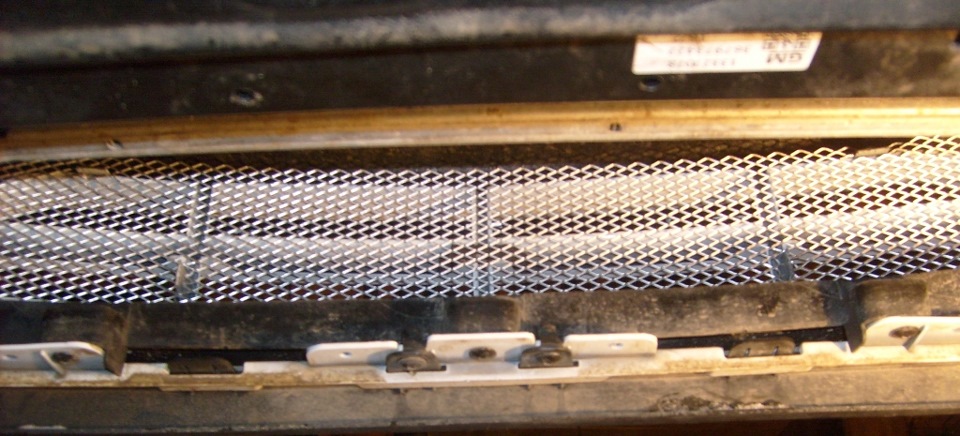 Алюминиевая сетка в бампер — Chevrolet Cruze Hatchback, 1,8 л, 2012 ...