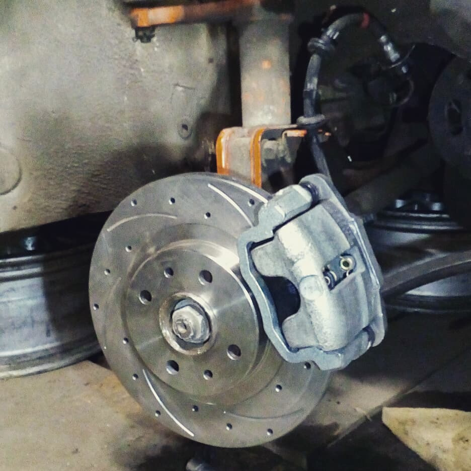 Сценик 1 замена задних подшипников. Тормоза ваз 2109. Задние тормозные колодки ваз 21099. Передние тормоза ваз 2109 диск. Тормоза девятки.