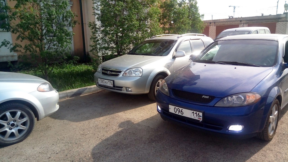 у Нияза — Chevrolet Lacetti 5D