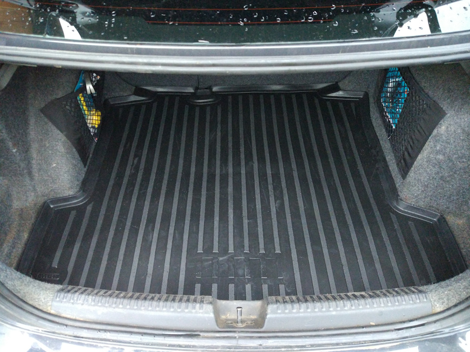 Коврик в багажник Norplast — Volkswagen Polo Sedan, 1,6 л, 2011 года ...