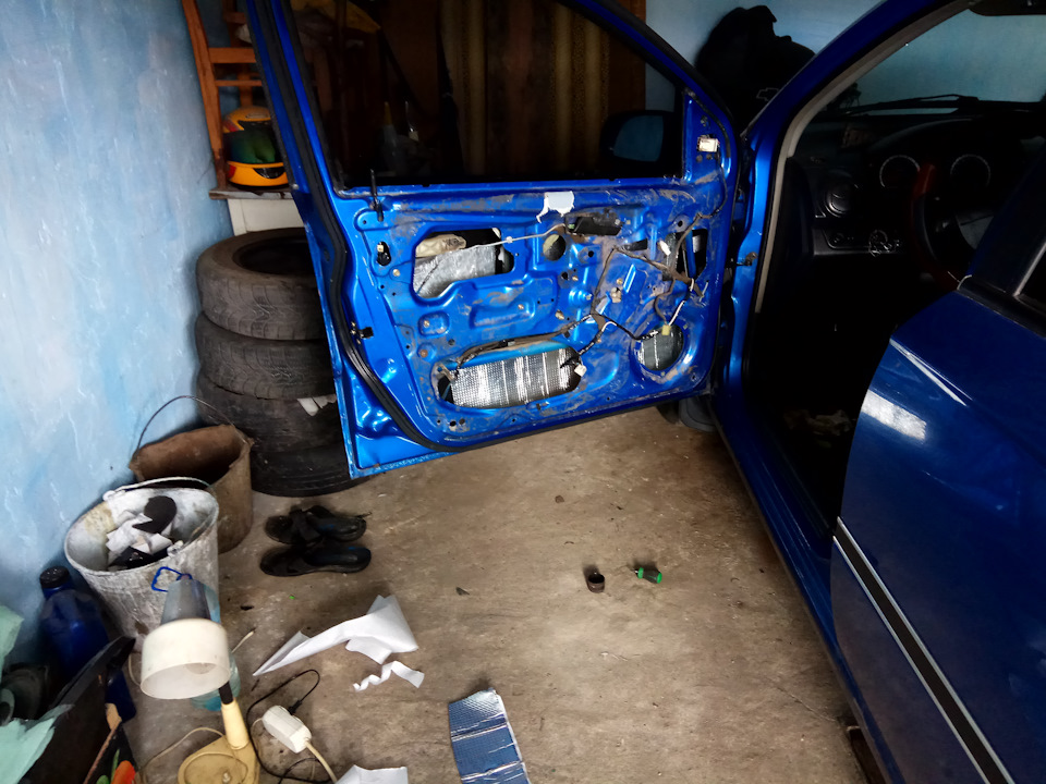 Закатал двери виброй, реснички и тонер — Chevrolet Aveo Sedan (1G), 1,5 ...