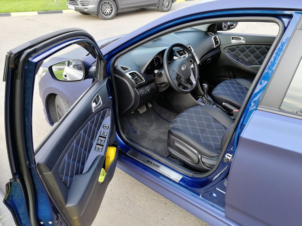 Обтяжка салона кожей наппа — Hyundai Solaris (1G), 1,6 л, 2016 года ...