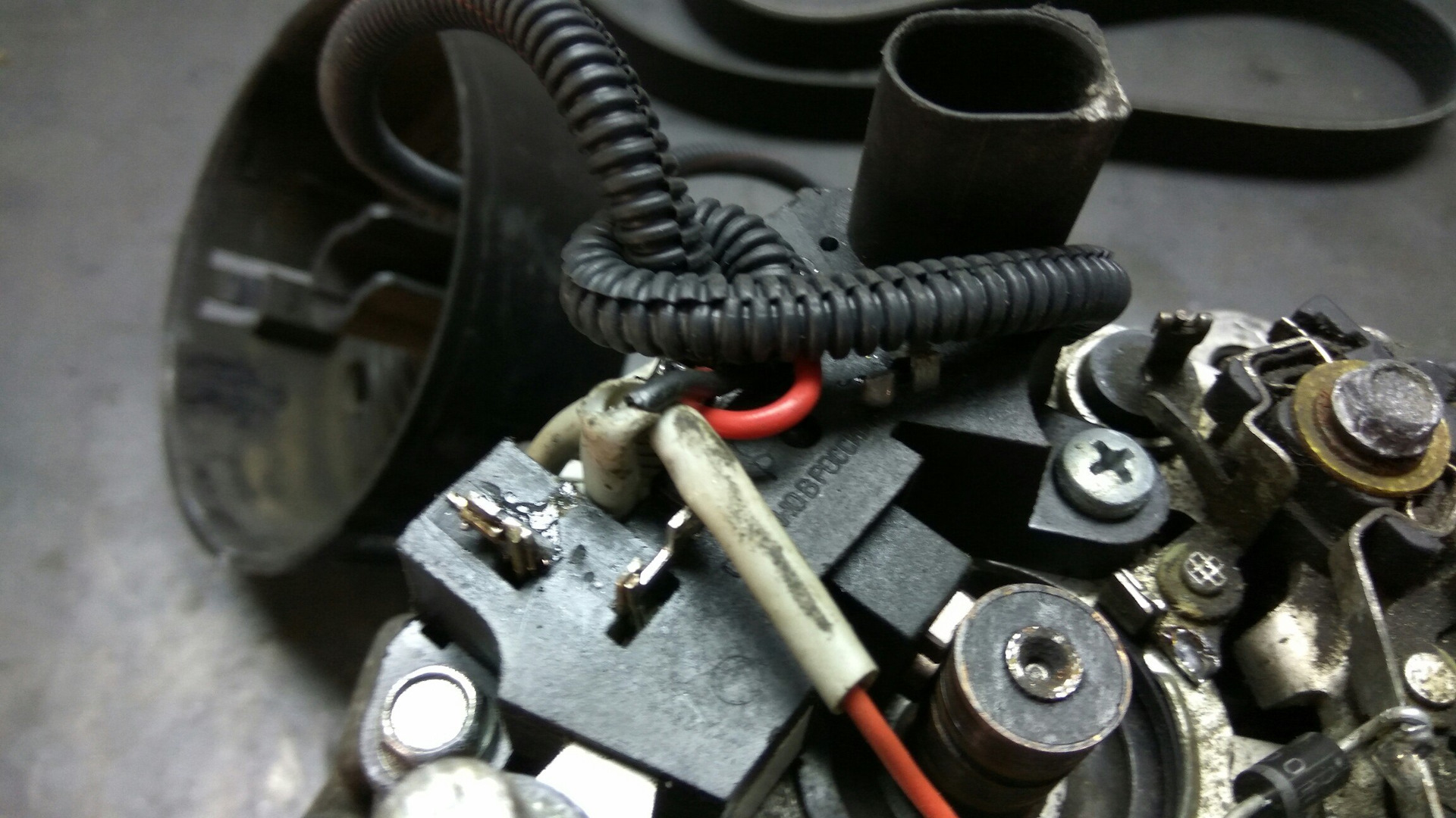 Ремонт кронштейна и гена-гибрид — Lada Калина хэтчбек, 1,6 л, 2007 года ...