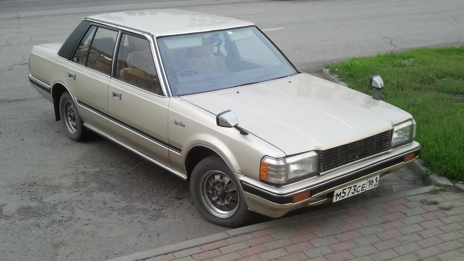 Toyota Crown s120