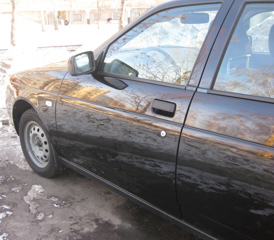 Новый облик с небольшой фотосессией во дворе. — Lada Приора хэтчбек, 1 ...