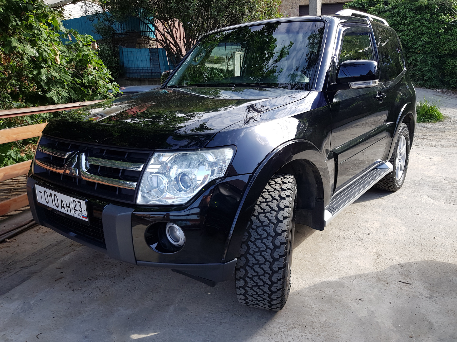 Паджеро коротыш купить. Паджеро 4 коротыш. Паджеро 3 коротыш. Mitsubishi Pajero коротыш. Mitsubishi Pajero 3 коротыш.