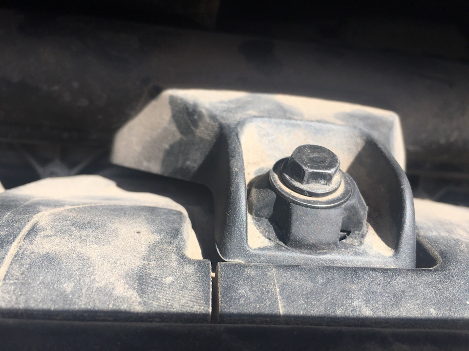 4. На месте — Peugeot 308 (1G)