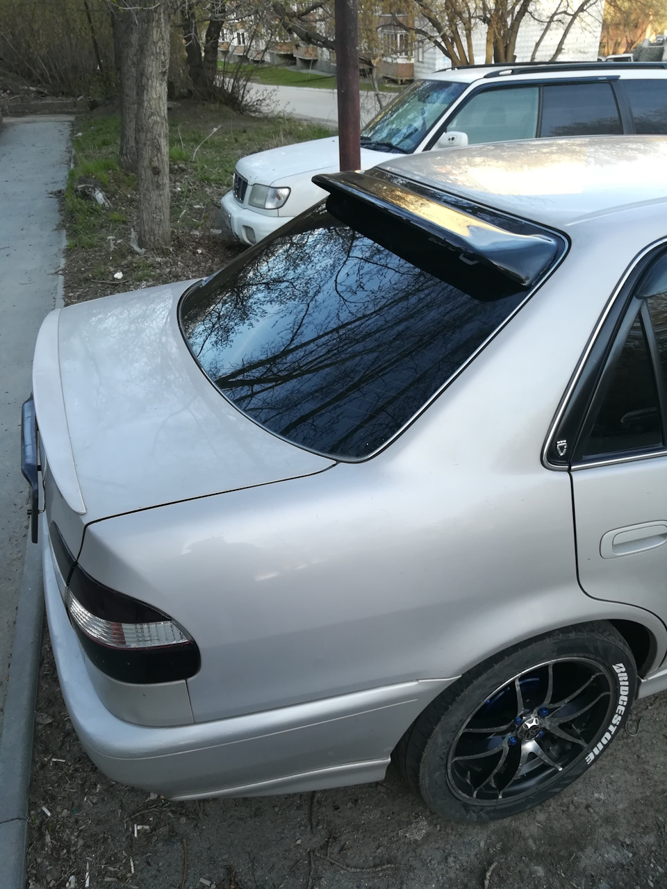 Козырек заднего окна Carina at210 — Toyota Corolla (110), 1,8 л, 1998 года  | аксессуары | DRIVE2