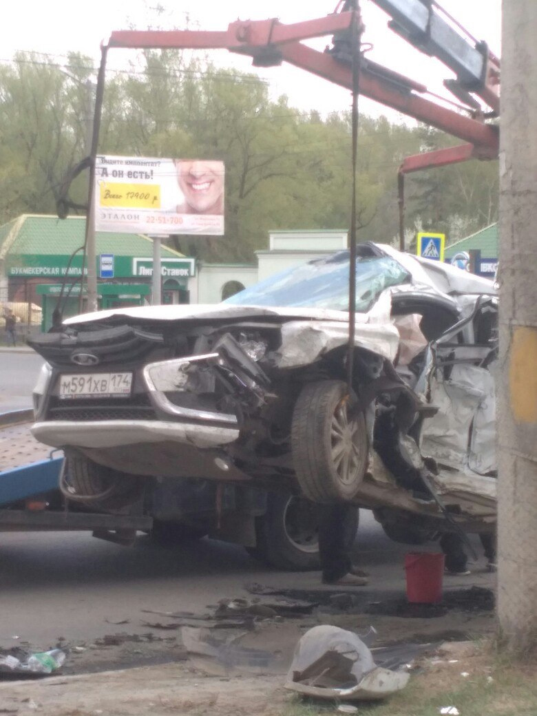 Чудовищное дтп произошло сегодня в Челябинске — Lada Vesta, 1,6 л, 2016  года | другое | DRIVE2