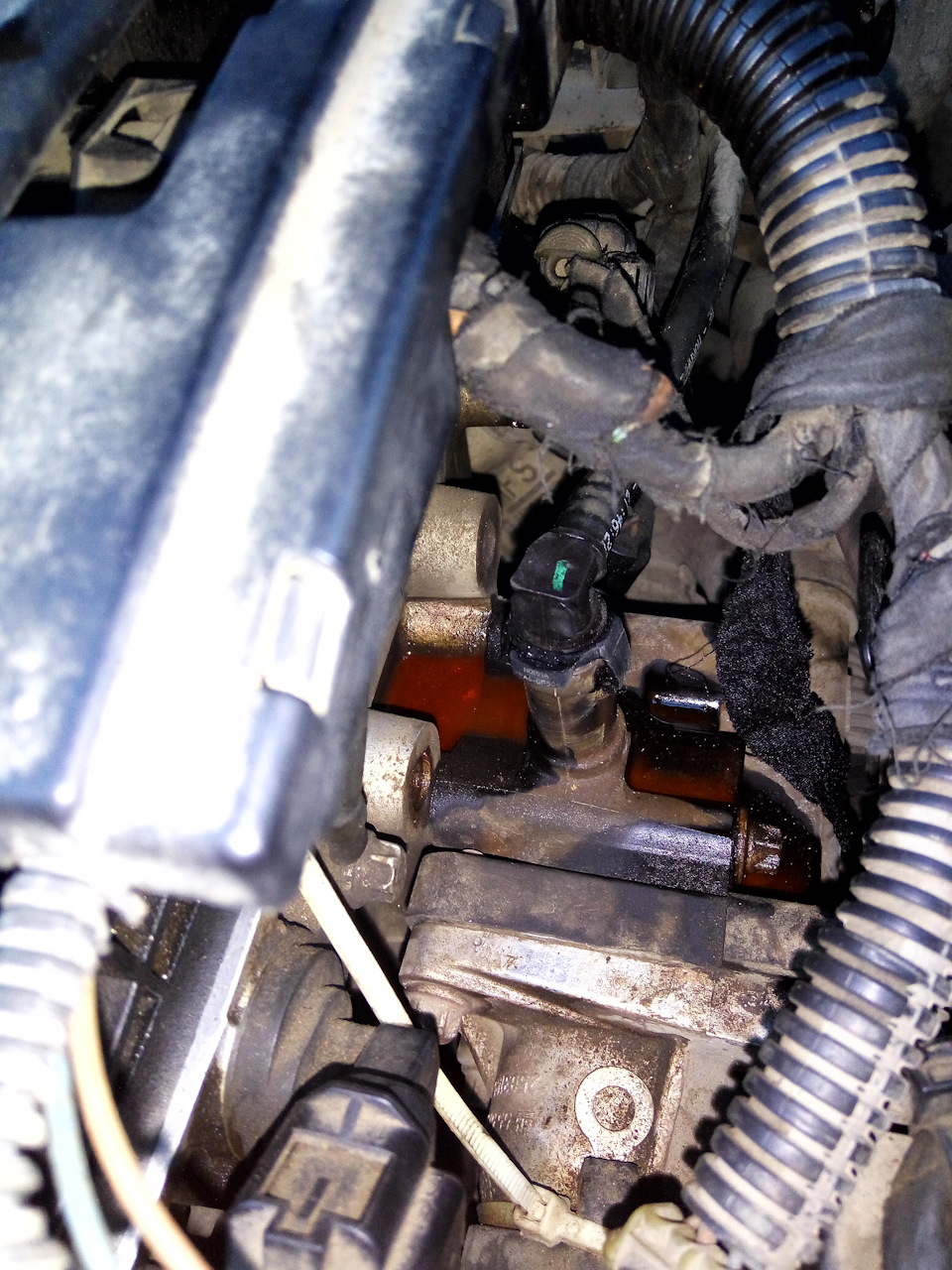 Подогрев корпуса дроссельной заслонки — Opel Vectra C, 1,8 л, 2008 года ...