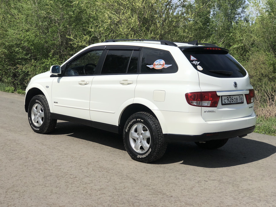 SSANGYONG Kyron Р±РµР»С‹Р№