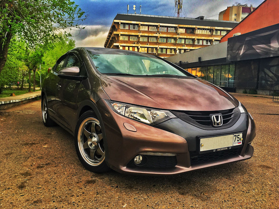 Civic 5d. Honda Civic 5d (9g).