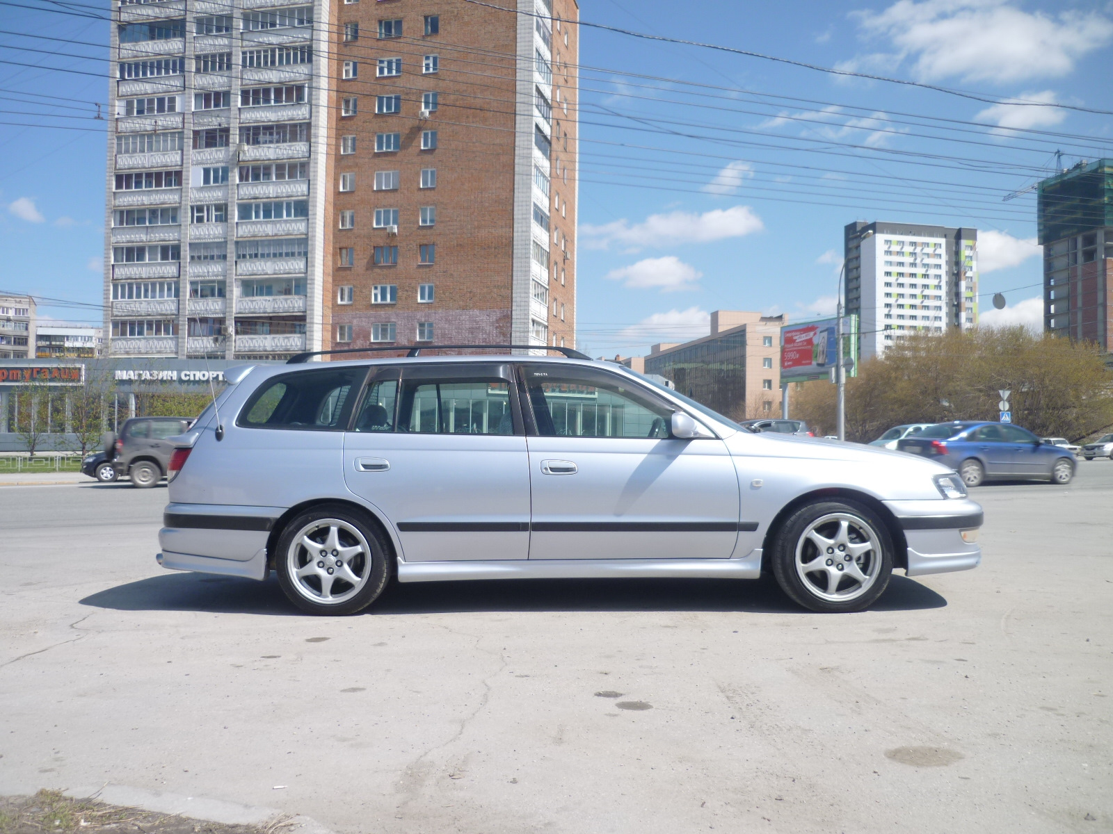 Toyota Caldina Aerial 1996