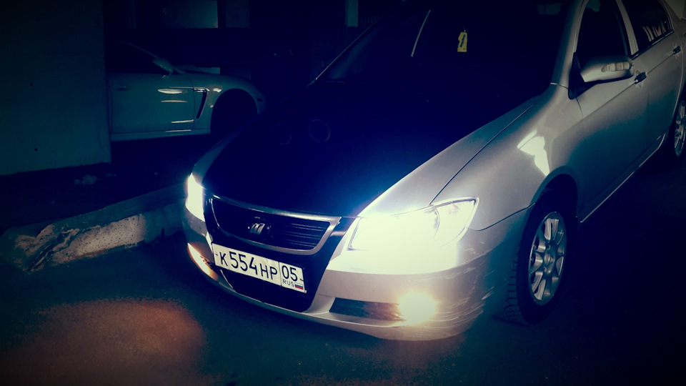 Обклейка капота и крыши Солано глянцевой пленкой — Lifan 620, 1,6 л ...