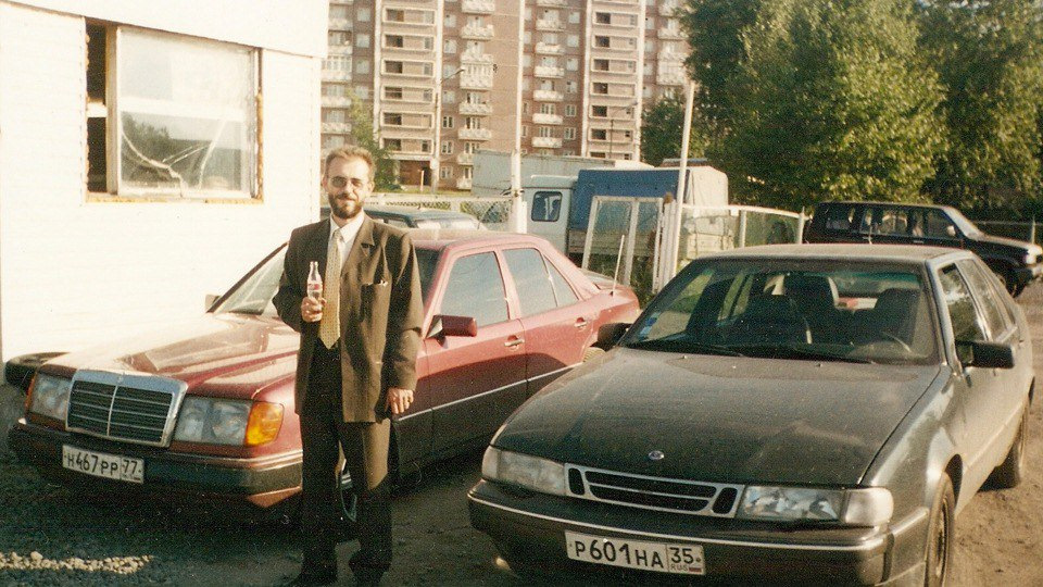 Песни 90х в машину. Вольво ОПГ 90-Х. Бандитская Вольво 90 е. Логоваз Тольятти в 90 е. Мерседес 124 90е Россия.