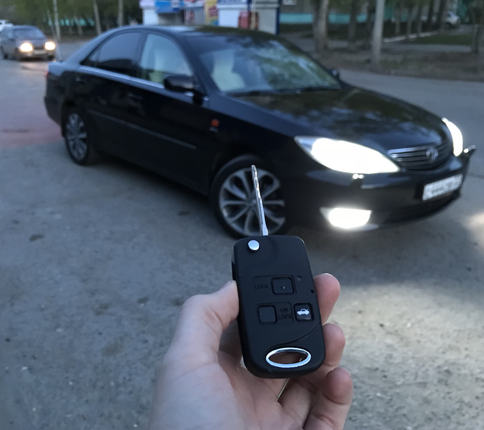 Выкидной Ключ 🔑 — Toyota Camry (XV30), 2,4 л, 2005 года | стайлинг | DRIVE2