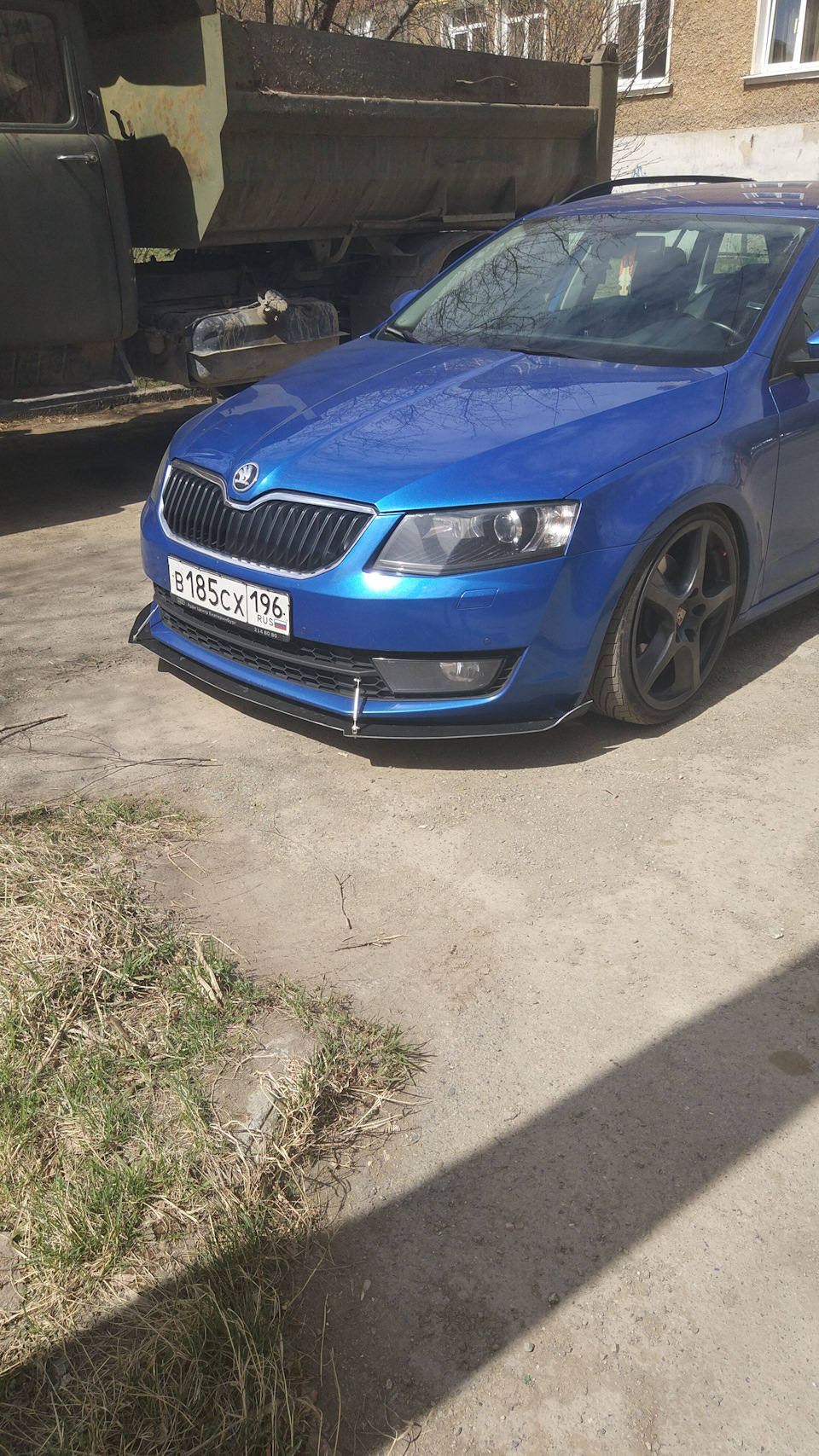 Сплиттер из овна и палок. — Skoda Octavia Combi A7 Mk3, 1,8 л, 2015 года |  стайлинг | DRIVE2