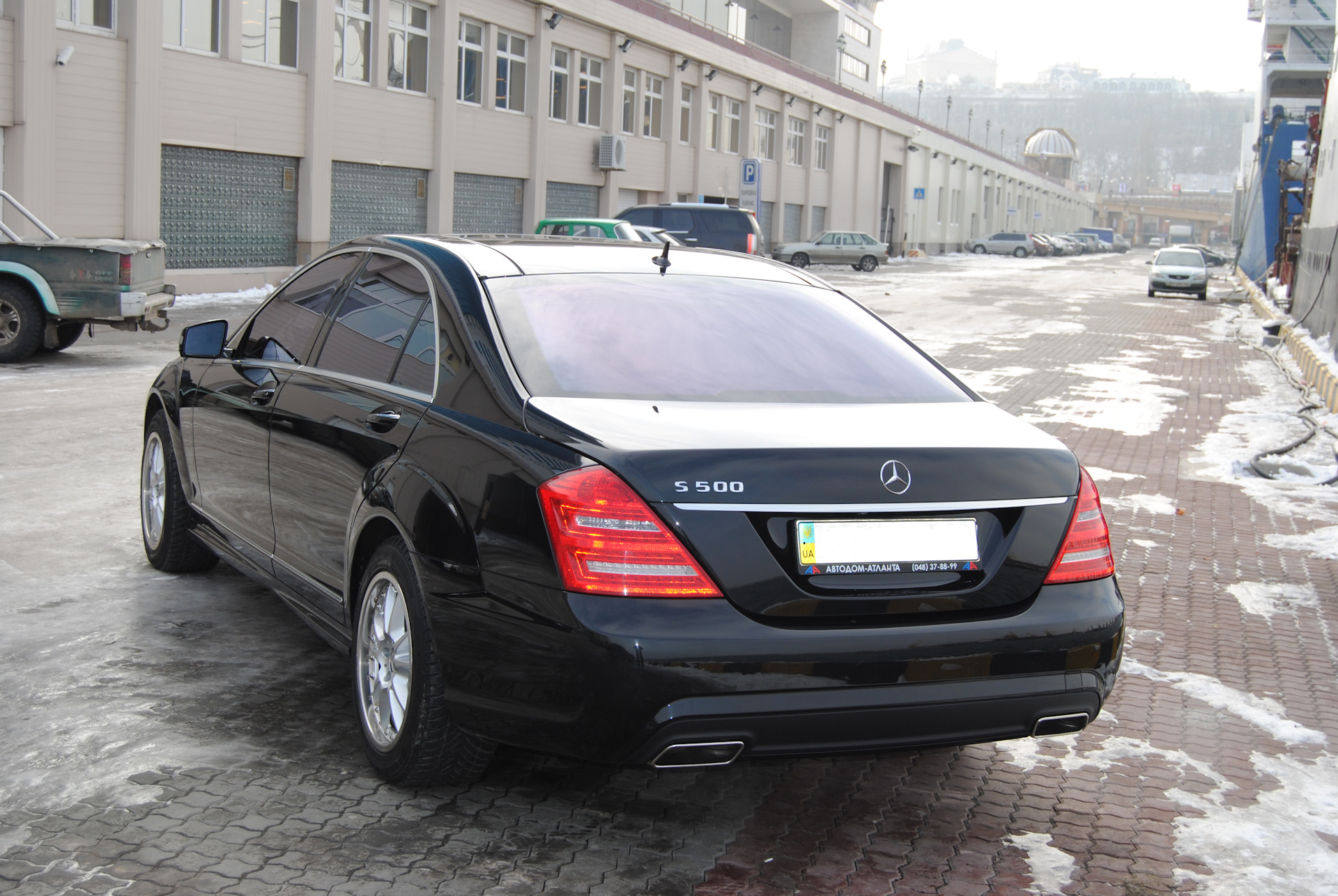 Мерседес w221. Мерседес 221 сзади. Мерседес s500 221. Мерседес s500 221 кузов. Мерседес с 500 221 кузов.