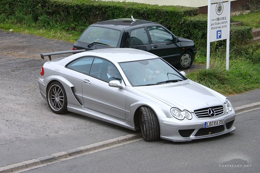 Мерседес Бенц CLK AMG DTM