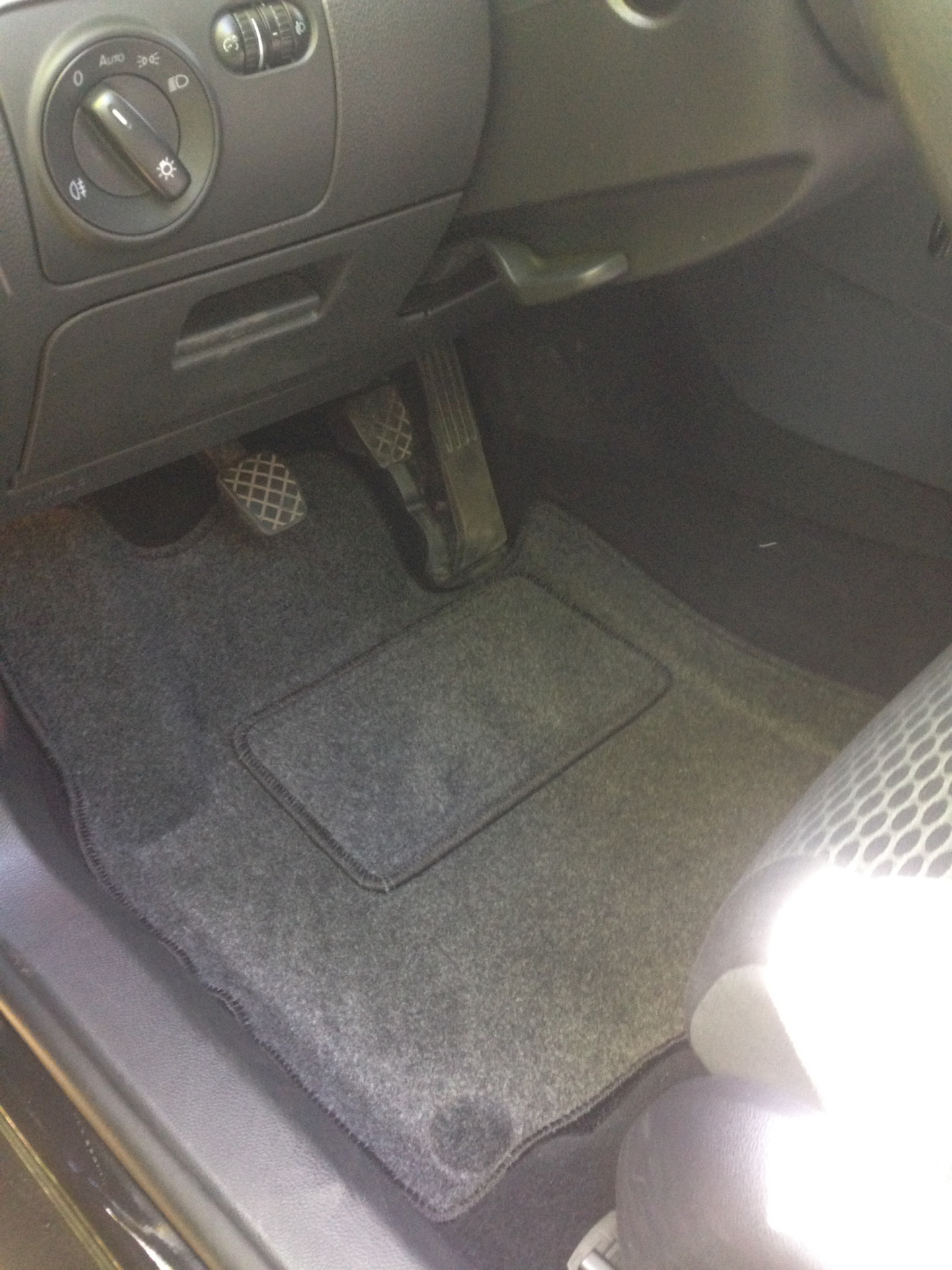 Коврики в салон — Volkswagen Golf Mk6, 1,6 л, 2012 года | аксессуары ...