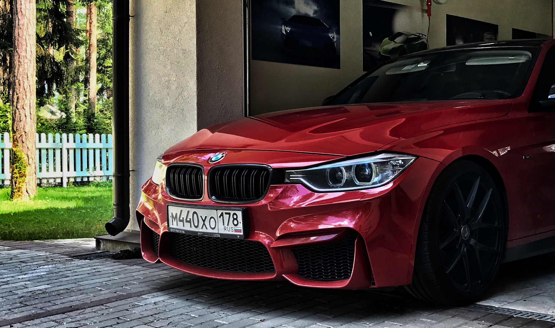 Бмв ф30 масло. BMW 3 f30. BMW 3 f30 Red. BMW m3 f30 Red. БМВ f30 красная.