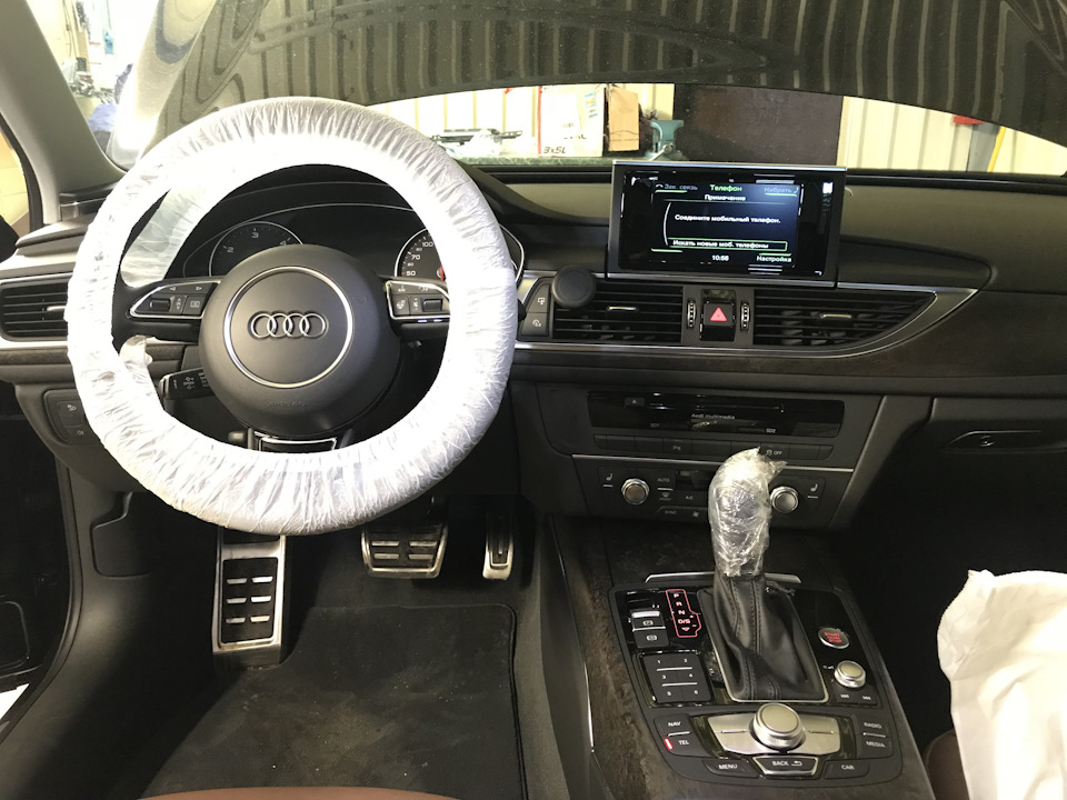 Установка мультимедийной навигационной системы MIB2 на автомобиль Audi ...