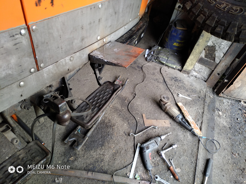 Калитка под запаску — УАЗ 2206, 2,9 л, 1995 года | своими руками | DRIVE2