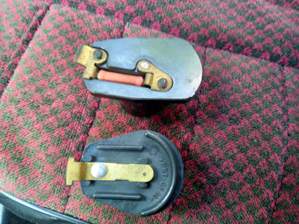 Небольшая дороботка бесконтактного трамбера на Волге. — ГАЗ 31029, 2,5 ...