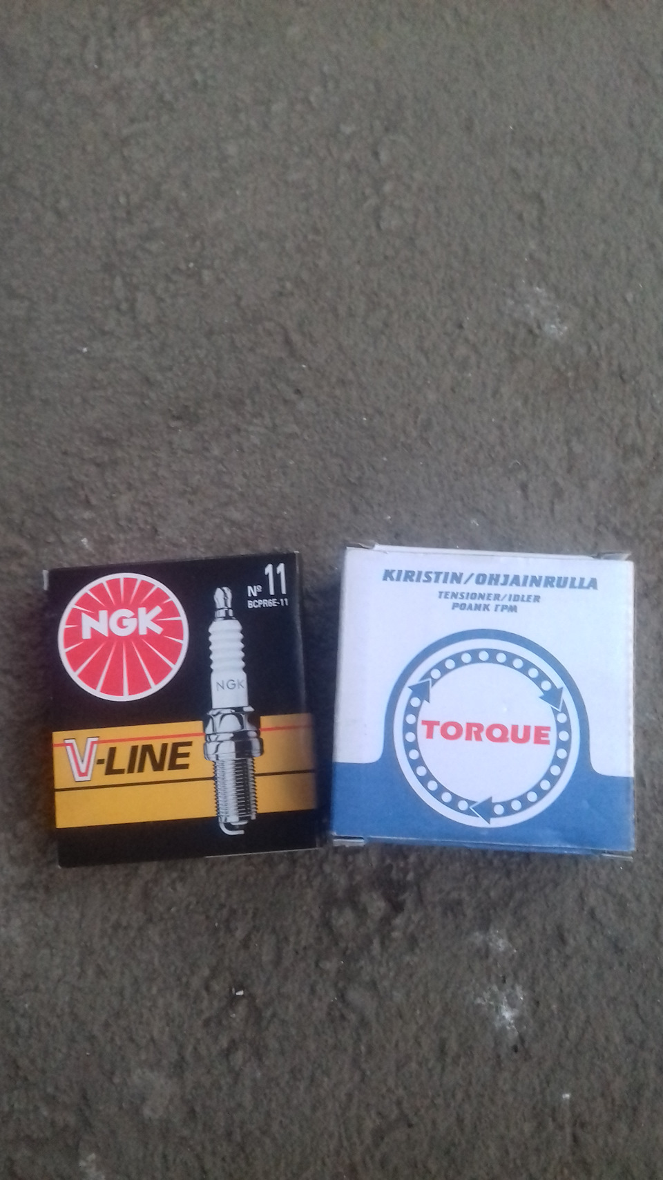 Замена свечей зажигания и ролика натяжителя ремня генератора — Lada ...