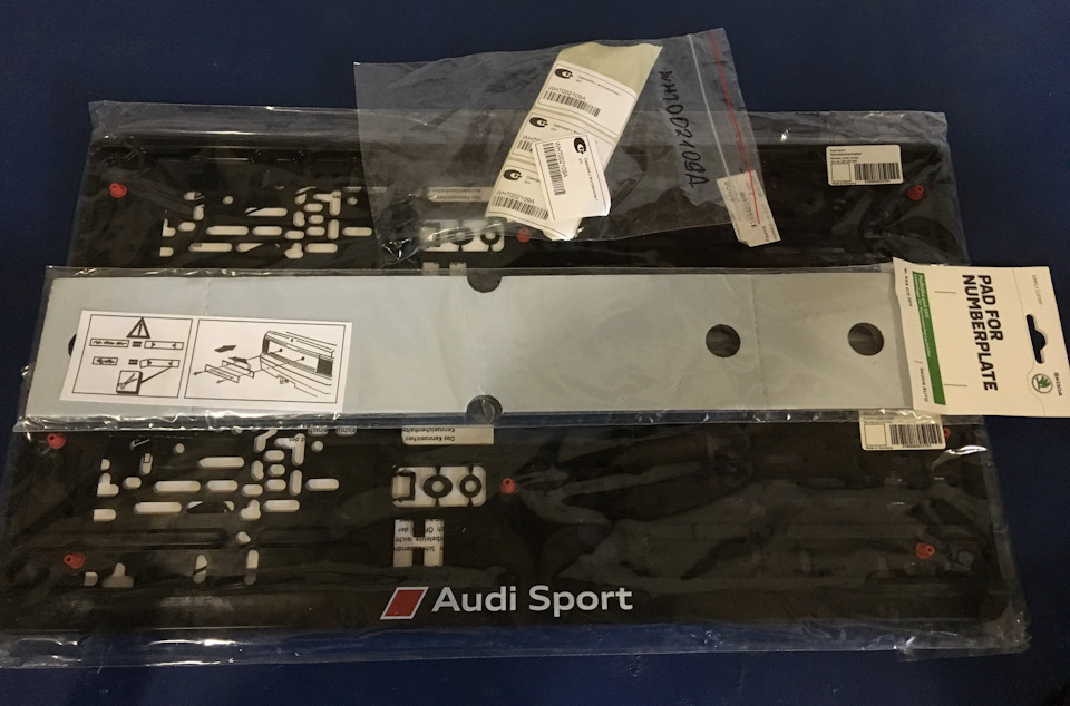 3291401400 Пластиковая рамка под номер Audi Sport, 3291401400 Пластиковая  рамка под номер Audi Sport   By Оригинальные автоаксессуары и 