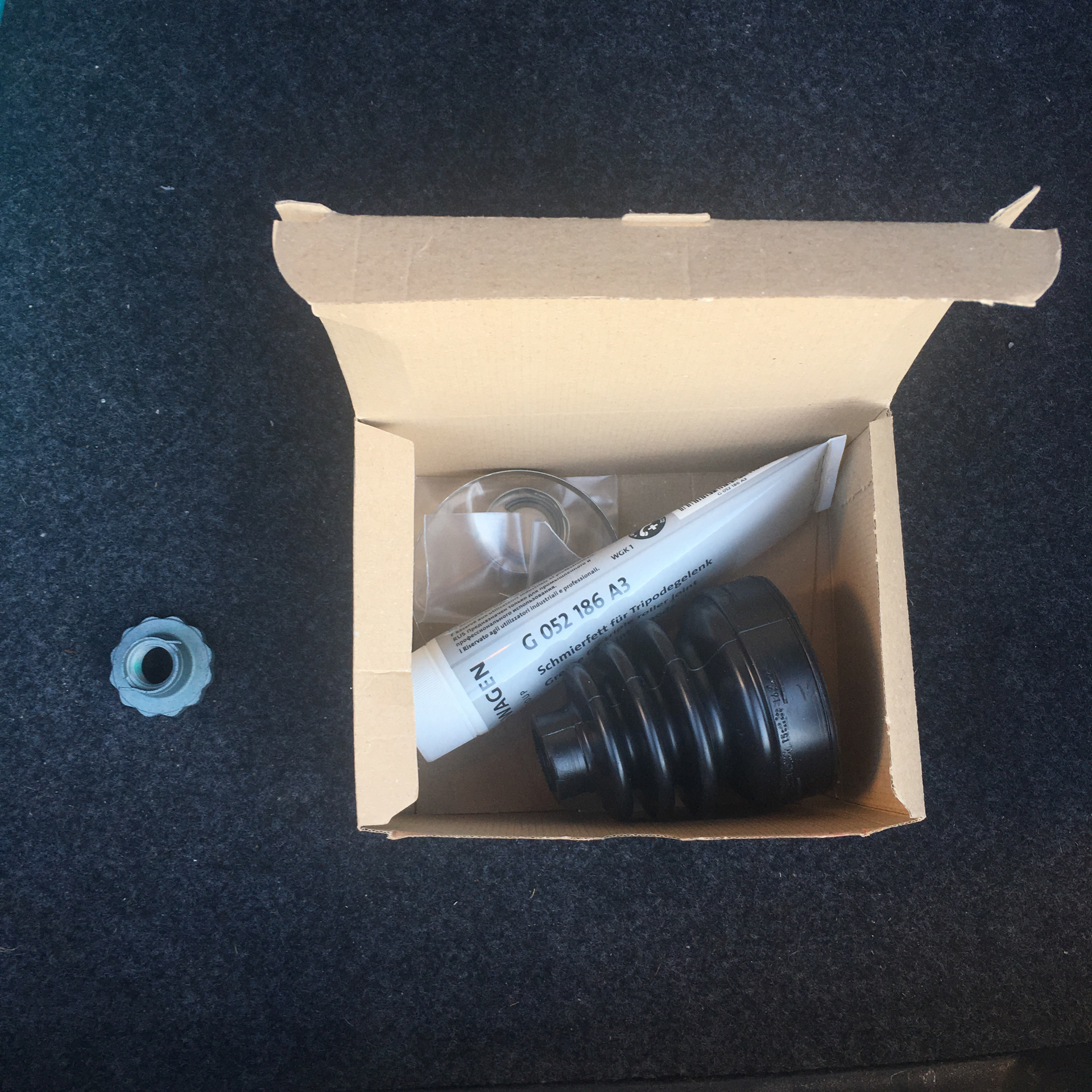 Пыльник двигателя vw polo 2015. Пыльник внешнего шруса фольксваген поло. Пыльник внутренний фольксваген поло. Пыльник поло. Пыльник поло.