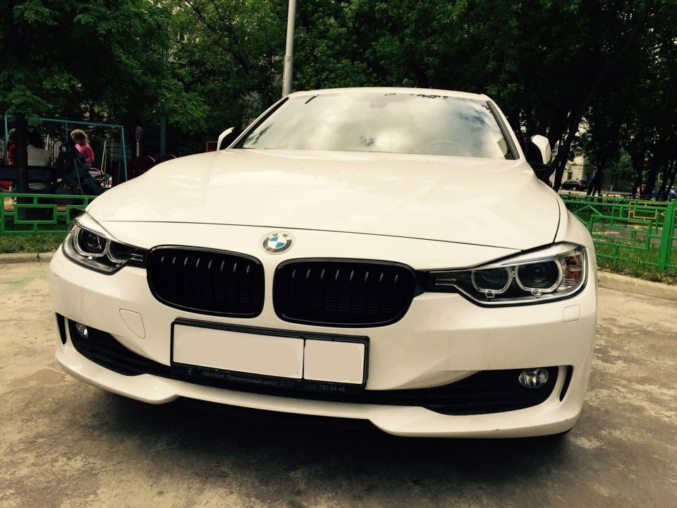 Установил черные решетки Performance — BMW 3 series (F30), 2 л, 2014 ...