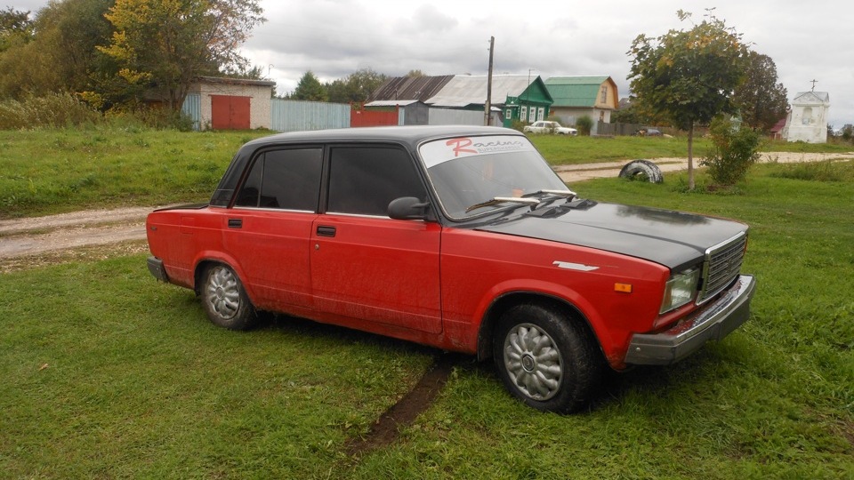 Lada 2107 Red