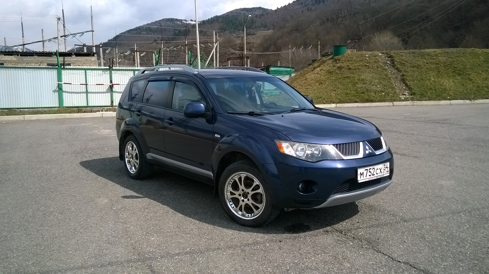 Л 2008. Mitsubishi Outlander XL 2.4 2008. Mitsubishi Outlander XL 2006. Outlander XL 2008 2.4. Аутлендер ХЛ 2.4 2008.