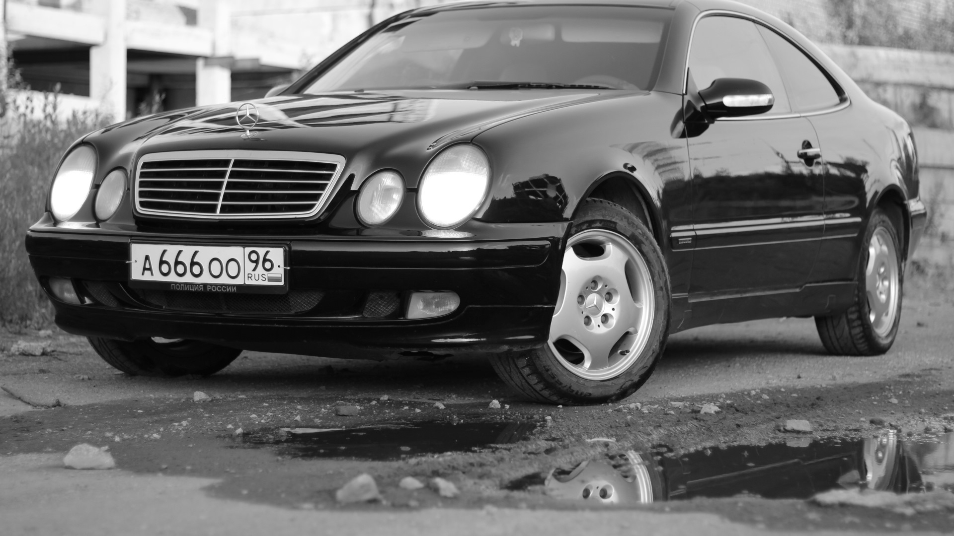 Mercedes Benz s666