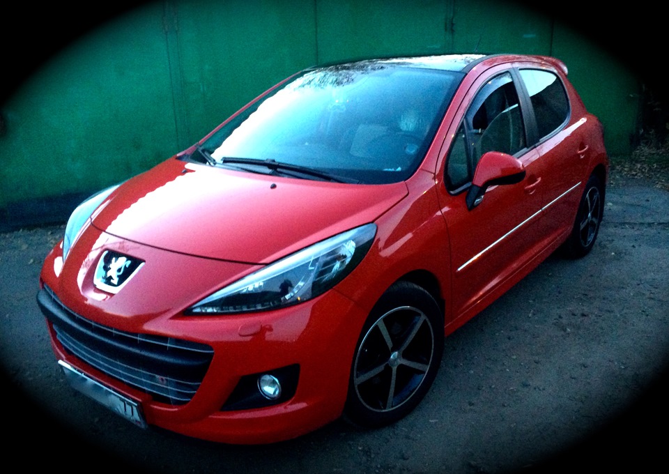 peugeot 207 фары