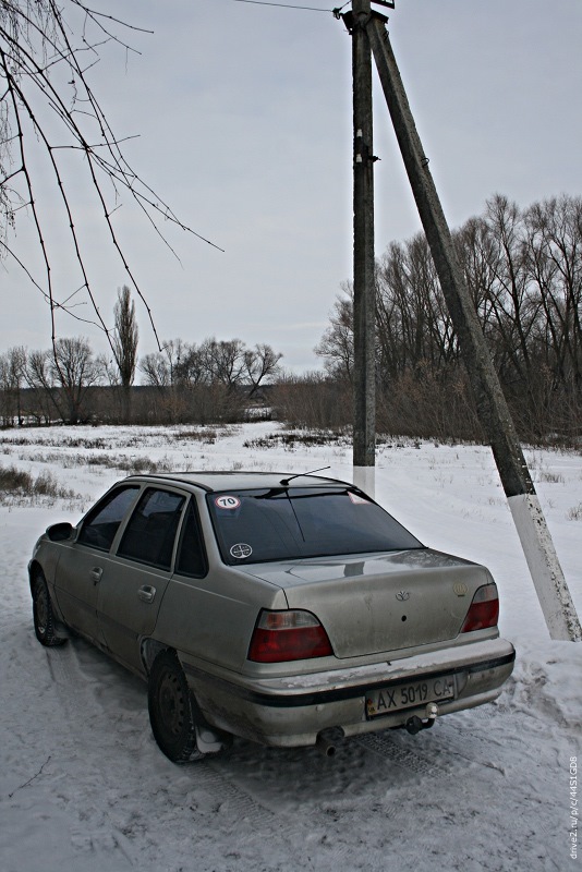 Жабо дэу нексия n100. 6fc94bcs 960. Жабо дэу нексия n100 фото. Жабо дэу нексия n100-6fc94bcs 960. картинка Жабо дэу нексия n100. картинка 6fc94bcs 960. Новый год давно уже наступил, пора продолжать. Когда-то давно я хотел себе сделать жабо. И сейчас тоже хочу. Когда-то давно на клубном форуме я увидел, как кто-то его сделал из мухобойки, я сохранил эти фото себе. Вот они, оригинальные фото неизвестного автора.