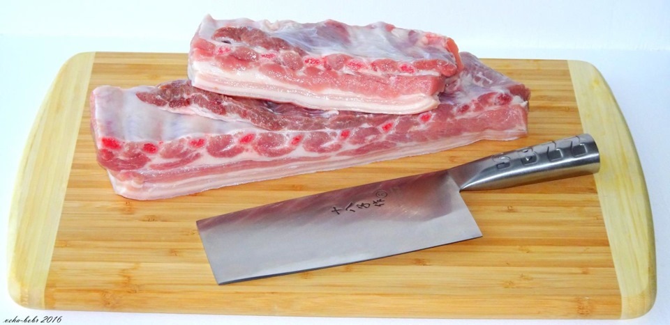 грудинка ребра говядина. грудинка ребрышки. грудинка свиная с ребрами. свиная грудинка bbq. грудинка бескостная.