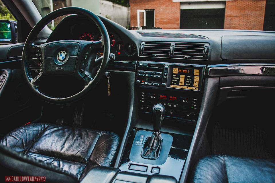 Делаем дерево в салоне аля Deep Royal Black - BMW 7 series (E38), 3,5 л, 1998 го