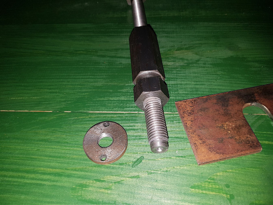 Круглых шайб сделал несколько. Усики еще не приварил. — Volkswagen Passat B5