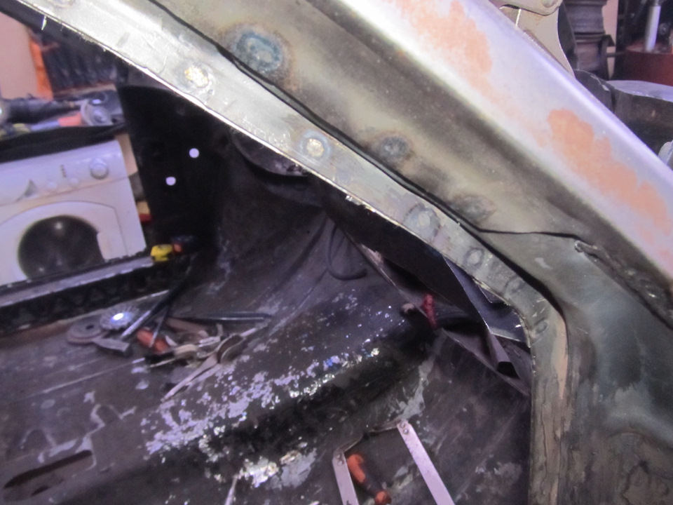 Вид два — Москвич 2335